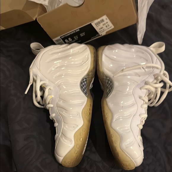 Vintage Nike Foamposite One - White and Cream main image 6